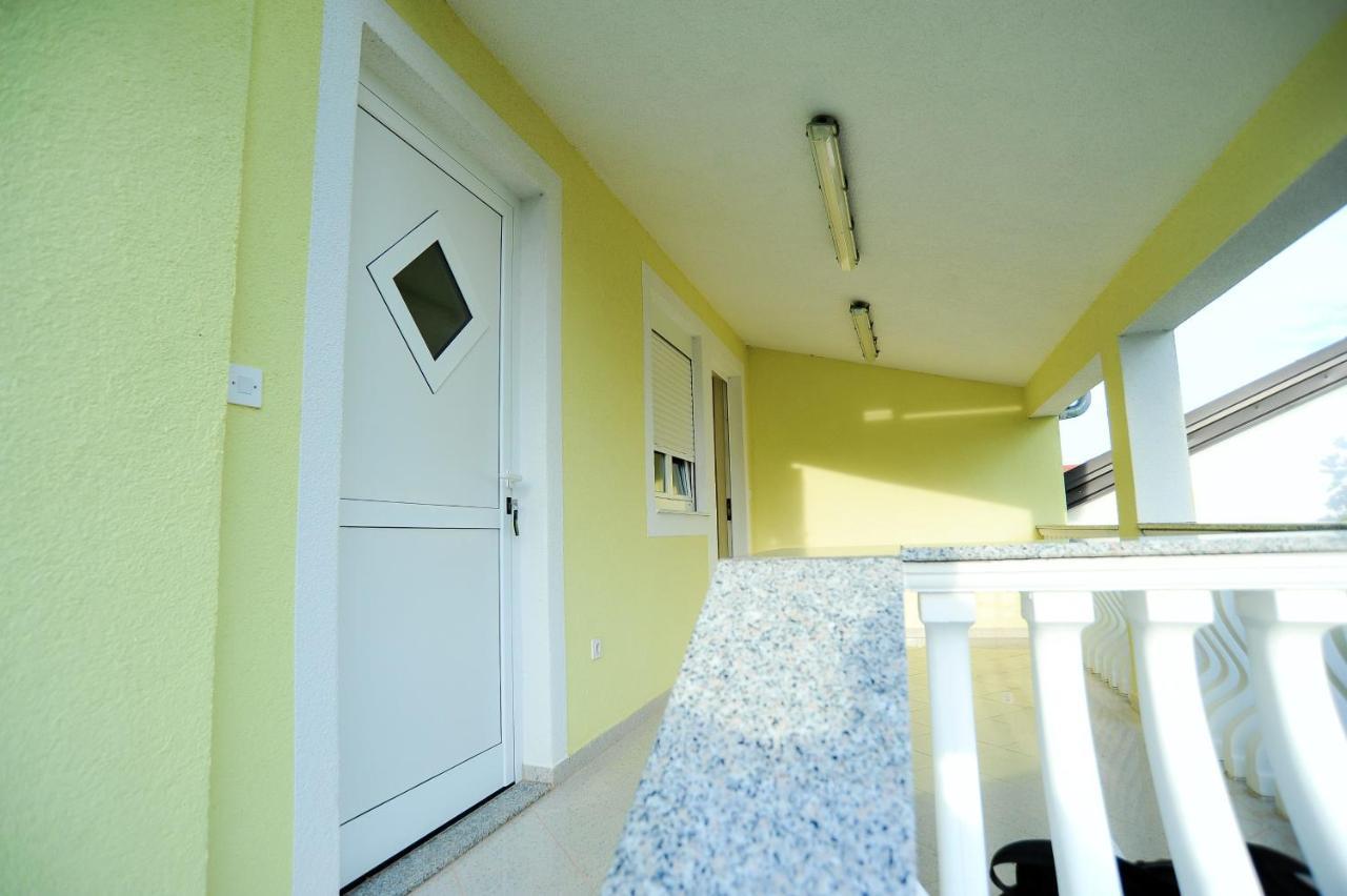 Apartments Marina Вир Экстерьер фото